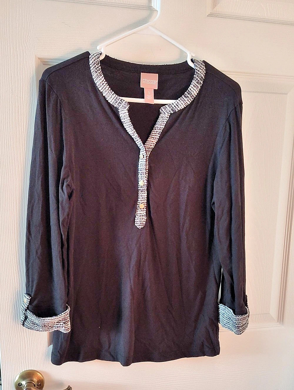 Chico's Embellished Tunic in Black & White Size Small